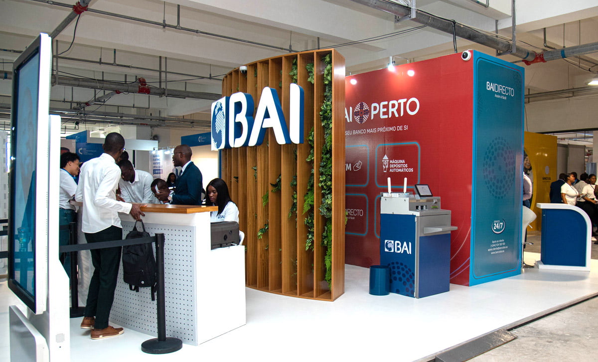 BAI inferniza clientes com novas restrições nas transações internacionais