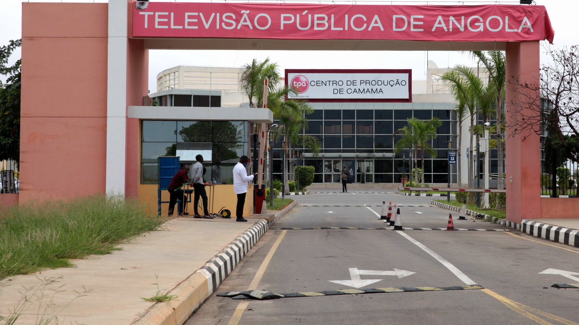 TPA acaba com canal 2 e exonera funcionários com cargos de chefia