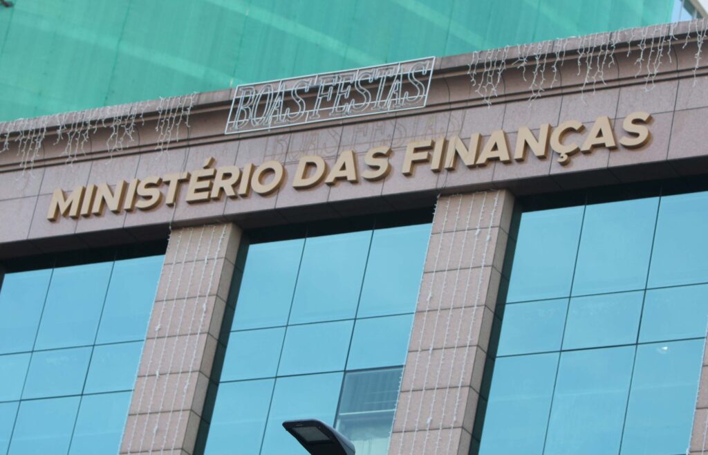 Governo assegura pagamento dos atrasados de empresas com dívidas certificadas