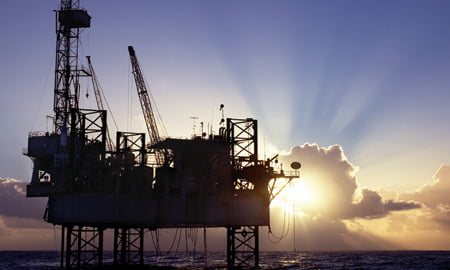 Angola mais dependente do petróleo para sustentar importações
