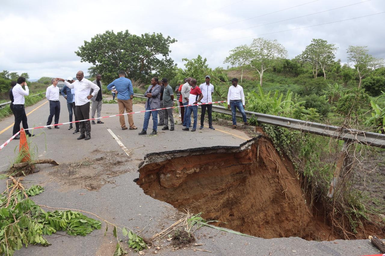 Chuva intensa corta circulação do Cuanza Sul