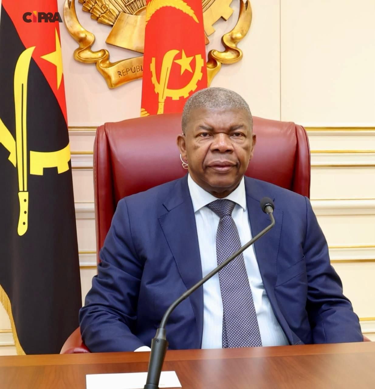 João Lourenço falou ao telefone com Volodymyr Zelensky e Presidente da União Africana para estabelecer a paz