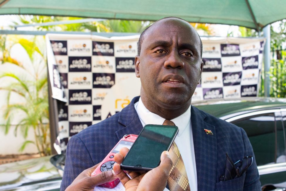 Pastor Adilson de Almeida em pancada com a esposa