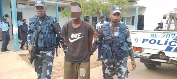 Rastreou a namorada de 16 anos, a violou e depois matou-a com picareta