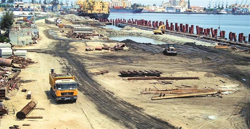 Obras da refinaria do Lobito continuam apesar do erro técnico
