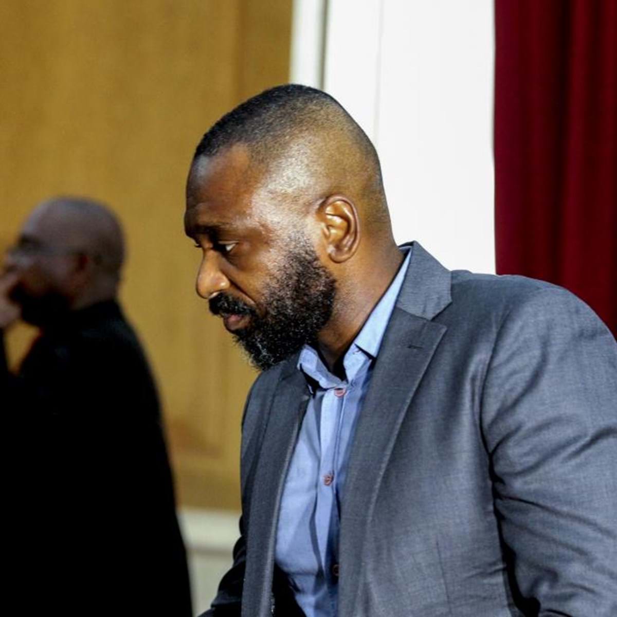 Zenu já pode viajar, tribunal devolveu-lhe o passaporte 