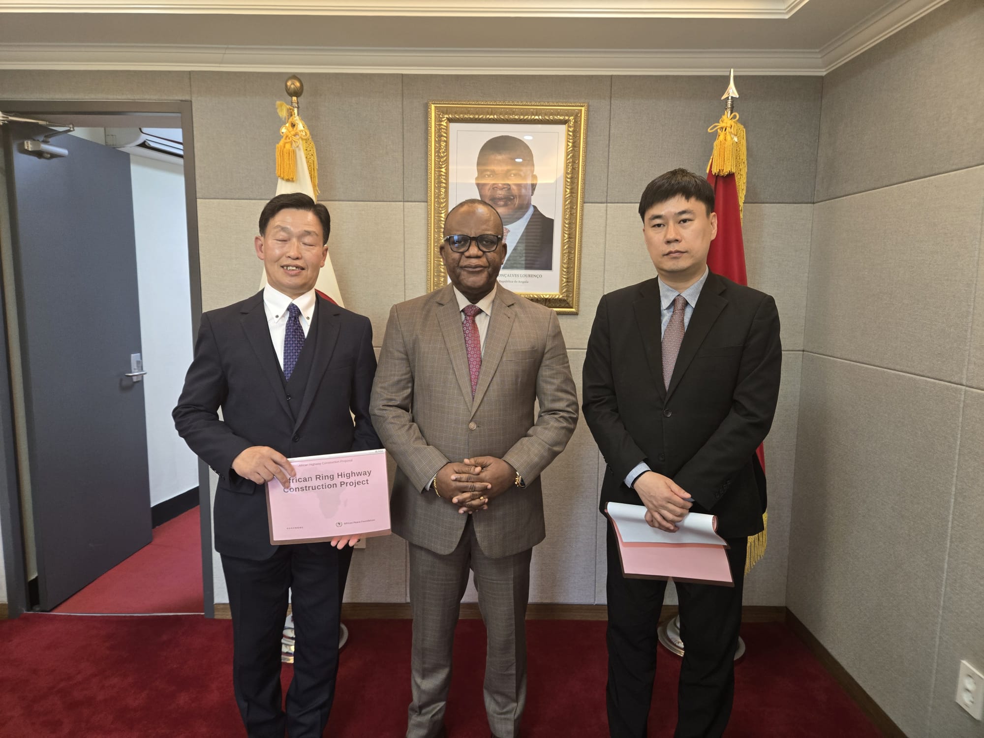 Sul coreanos querem construir autoestrada intercontinental africana com passagem em Angola