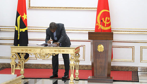 Novo Regime de Avaliação de Desempenho dos Funcionários Públicos entra em vigora apenas em 2026