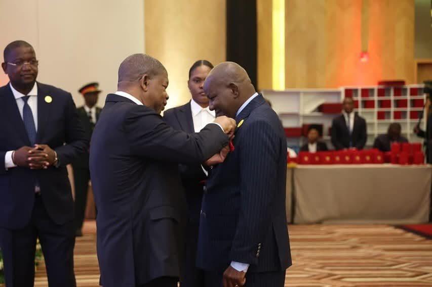 OPINIÃO: JOÃO DAS MEDALHAS