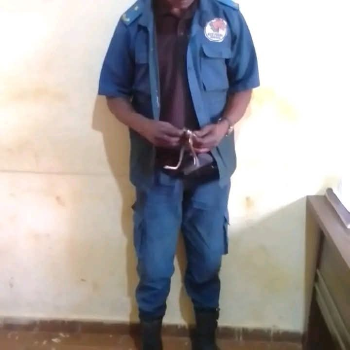 Capturado no Uíge, o homem que de dia era segurança e a noite fingia ser oficial da Polícia